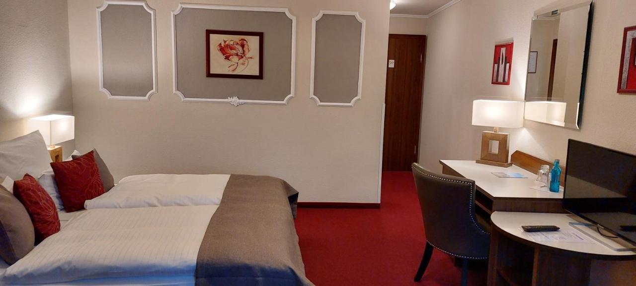 Hotel Weisse Taube デーベルン エクステリア 写真